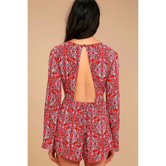 NWT Billabong Pink/Red Long Sleeve Floral Print Romper Sz Large V-Neck Cut Outs - Picture 3 of 13